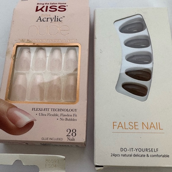 Lot of 7 press on nails - Picture 4 of 7